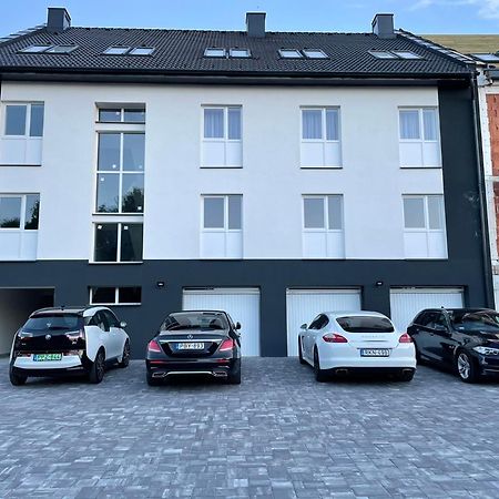 Titan Centrum Apartman Nyiregyhaza Bagian luar foto