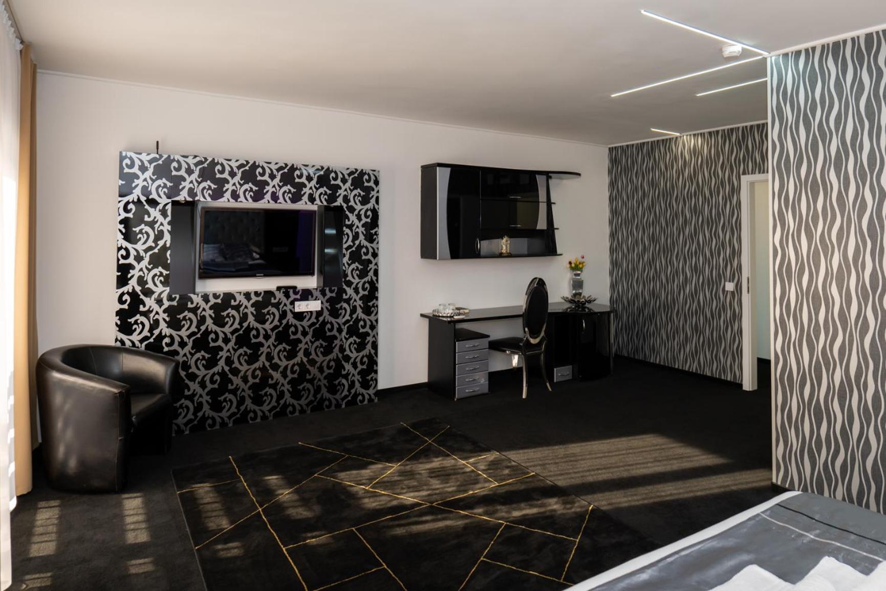 Titan Centrum Apartman Nyiregyhaza Bagian luar foto
