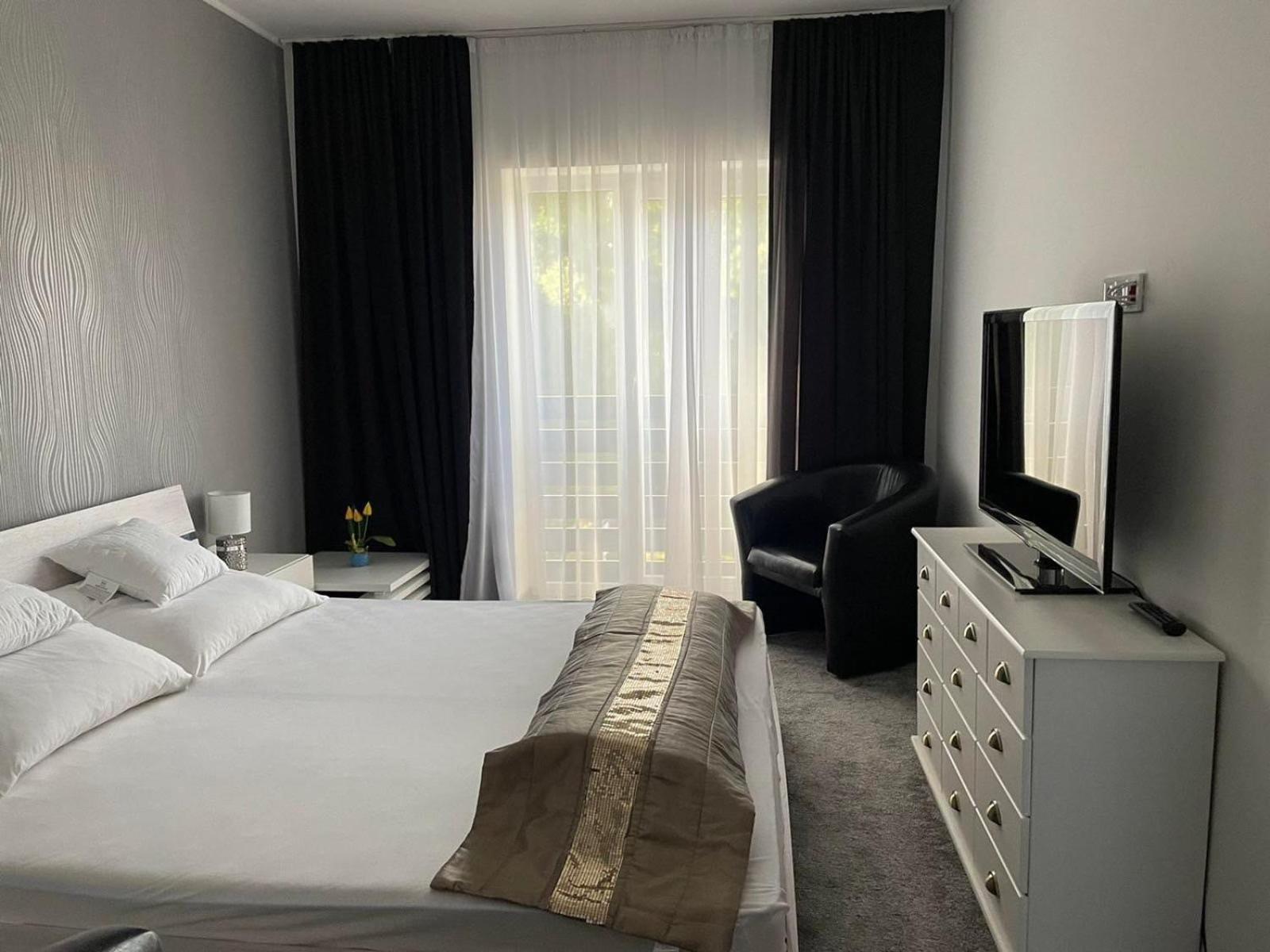 Titan Centrum Apartman Nyiregyhaza Bagian luar foto