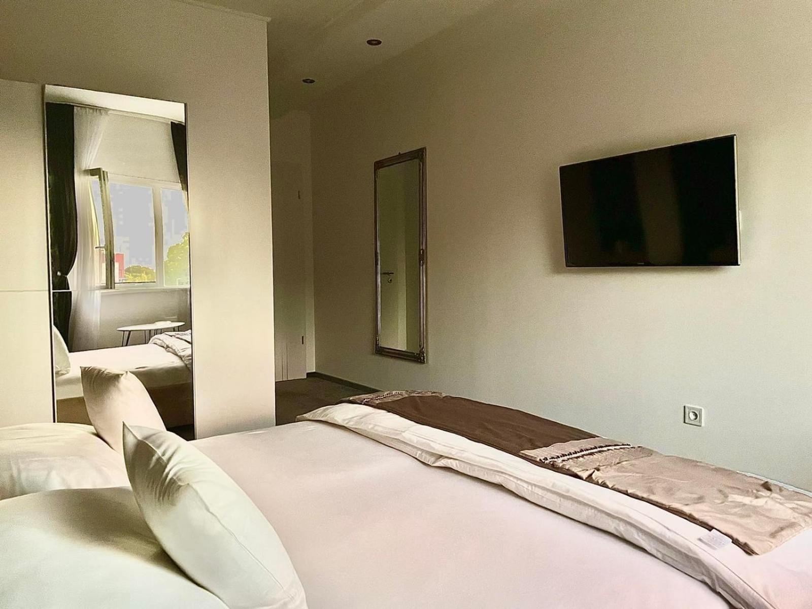 Titan Centrum Apartman Nyiregyhaza Bagian luar foto