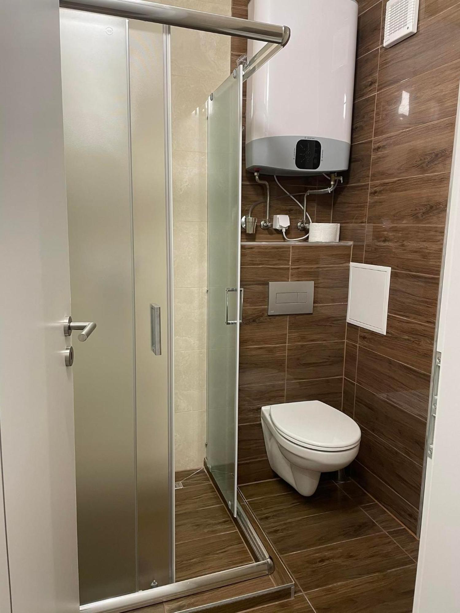 Titan Centrum Apartman Nyiregyhaza Bagian luar foto